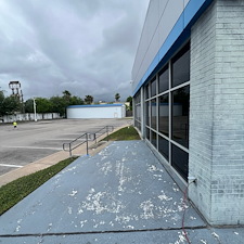 Commercial-Pressure-Washing-performed-in-Houston-Texas 2